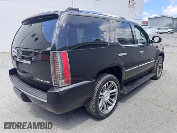 2012 Cadillac Escalade Premium with VIN 1GYS4CEF7CR220872, listed as a Copart auction lot 65251375 with 222,290 mi miles and Clean title. Bid and sale history available at DreamBid. Image 4.