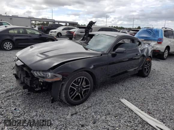 2020 Ford Mustang GT Premium z VIN 1FA6P8CF7L5176416, wystawiony jako Copart lot #85100865 z przebiegiem Nie podano mil oraz Szkoda całkowita • Salvage title. Historia ofert i sprzedaży dostępna na DreamBid. Obrazek 1.
