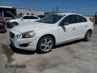 2012 Volvo S60 T5 с VIN YV1622FS4C2046569, выставлен на аукционе Copart как лот 56429235 с пробегом 97 170 миль миль и Чистый • Clean title. История ставок и продаж доступна на DreamBid. Изображение 1.