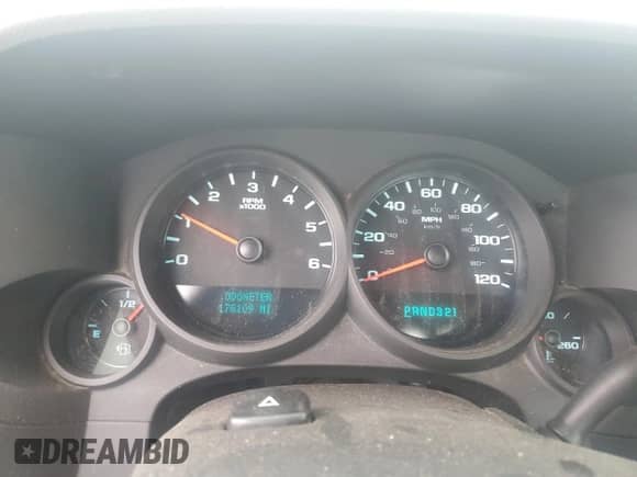 2013 Chevrolet Silverado 1500 Work Truck with VIN 1GCNKPEX1DZ376822, listed as a Copart auction lot 71161834 with 178,109 mi miles and Salvage title. Bid and sale history available at DreamBid. Image 9.
