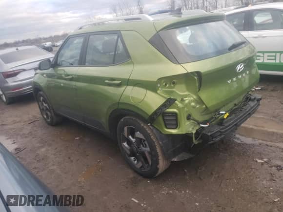 2022 Hyundai Venue SEL с VIN KMHRC8A35NU172123, выставлен на аукционе Copart как лот 38148343 с пробегом 5 129 миль миль и . История ставок и продаж доступна на DreamBid. Изображение 2.