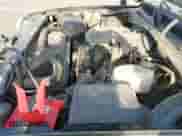 2004 Chevrolet Silverado 2500 LS z VIN 1GCGK29U24Z188550, wystawiony jako IAAI lot #41955099 z przebiegiem 217 912 mil mil oraz . Historia ofert i sprzedaży dostępna na DreamBid. Obrazek 22.