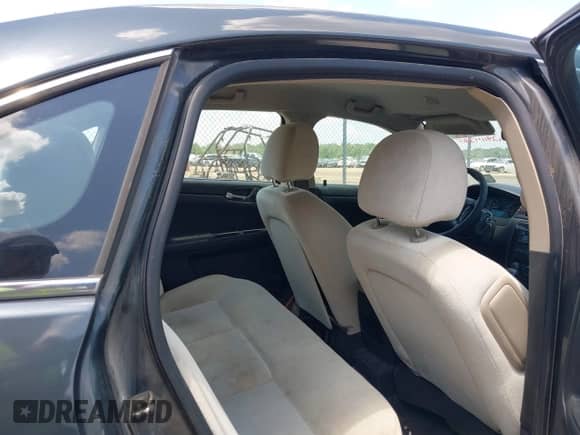 2015 Chevrolet Impala LS с VIN 2G1WA5E3XF1140960, выставлен на аукционе IAAI как лот 42944285 с пробегом 197 102 миль миль и . История ставок и продаж доступна на DreamBid. Изображение 8.