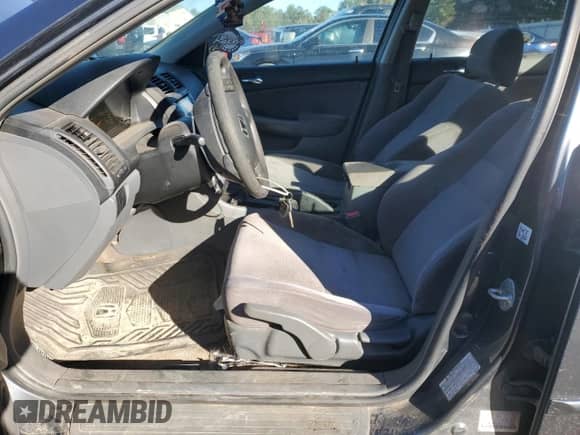 2003 Honda Accord LX with VIN JHMCM56363C077067, listed as a Copart auction lot 84407404 with 210,770 mi miles and Salvage title. Bid and sale history available at DreamBid. Image 7.