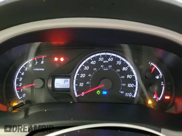 2011 Toyota Sienna LE z VIN 5TDJK3DC1BS017295, wystawiony jako Copart lot #70409435 z przebiegiem 240 660 mil mil oraz Szkoda całkowita • Salvage title. Historia ofert i sprzedaży dostępna na DreamBid. Obrazek 9.