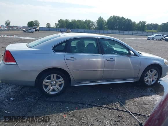 2013 Chevrolet Impala LT с VIN 2G1WG5E31D1108488, выставлен на аукционе IAAI как лот 43132024 с пробегом 183 305 миль миль и . История ставок и продаж доступна на DreamBid. Изображение 13.