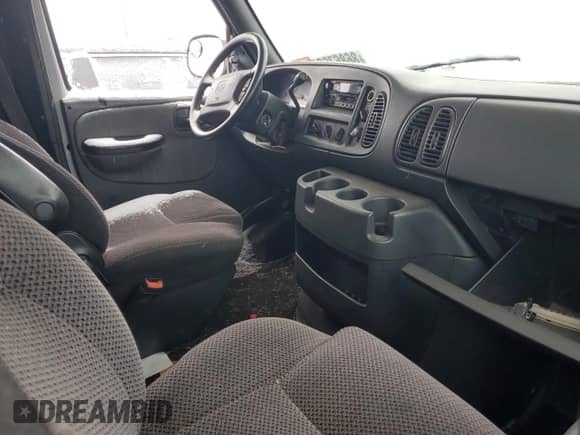 2001 Dodge Passenger with VIN 2B5WB35ZX1K531034, listed as a Copart auction lot 86867564 with Not provided miles and Clean title. Bid and sale history available at DreamBid. Image 8.