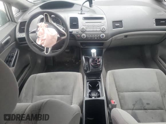 2010 Honda Civic с VIN 19XFA1E33AE037293, выставлен на аукционе Copart как лот 42107465 с пробегом Не указан миль и Списание • Salvage title. История ставок и продаж доступна на DreamBid. Изображение 8.