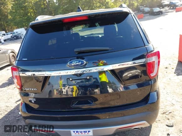 2017 Ford Explorer Limited z VIN 1FM5K7F8XHGC38118, wystawiony jako IAAI lot #43349903 z przebiegiem 87 627 mil mil oraz . Historia ofert i sprzedaży dostępna na DreamBid. Obrazek 17.