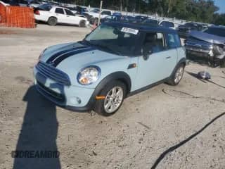 2012 MINI Hardtop with VIN WMWSU3C58CT186442, listed as a Copart auction lot 87010695 with 88,173 mi miles and Salvage title. Bid and sale history available at DreamBid. Image 1.
