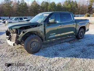2023 Toyota Tundra Limited Hybrid z VIN 5TFJC5DB9PX014422, wystawiony jako Copart lot #84027584 z przebiegiem 62 290 mil mil oraz Szkoda całkowita • Salvage title. Historia ofert i sprzedaży dostępna na DreamBid. Obrazek 1.