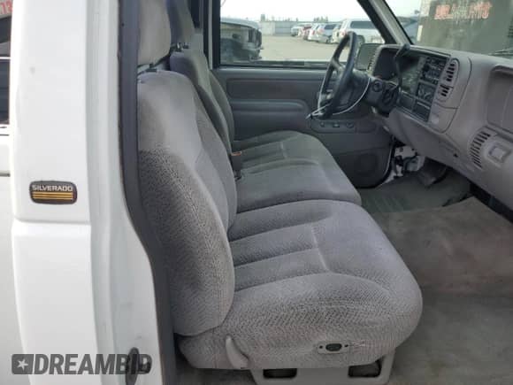 1997 Chevrolet Silverado 1500 with VIN 1GCEC14R3VZ118039, listed as a Copart auction lot 85575614 with 105,417 mi miles and Salvage title. Bid and sale history available at DreamBid. Image 10.
