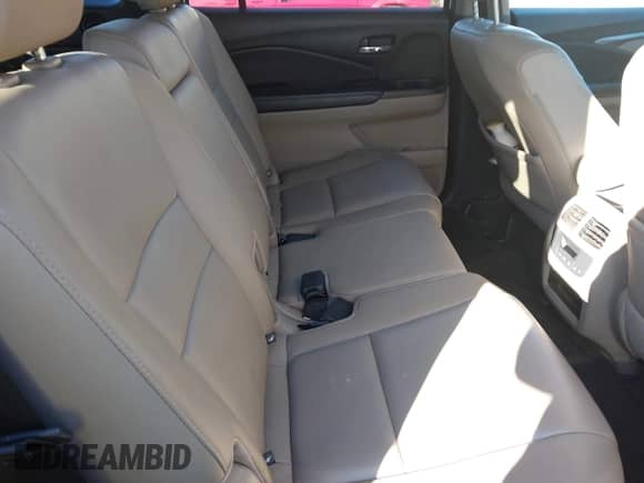 2016 Honda Pilot EX-L z VIN 5FNYF6H50GB003836, wystawiony jako IAAI lot #43542714 z przebiegiem 86 163 mil mil oraz . Historia ofert i sprzedaży dostępna na DreamBid. Obrazek 8.