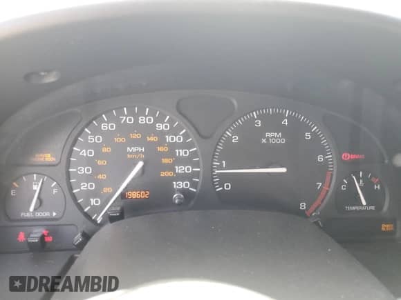 2003 Saturn VUE z VIN 5GZCZ53B33S820366, wystawiony jako Copart lot #69325454 z przebiegiem 198 602 mil mil oraz Szkoda całkowita • Salvage title. Historia ofert i sprzedaży dostępna na DreamBid. Obrazek 9.