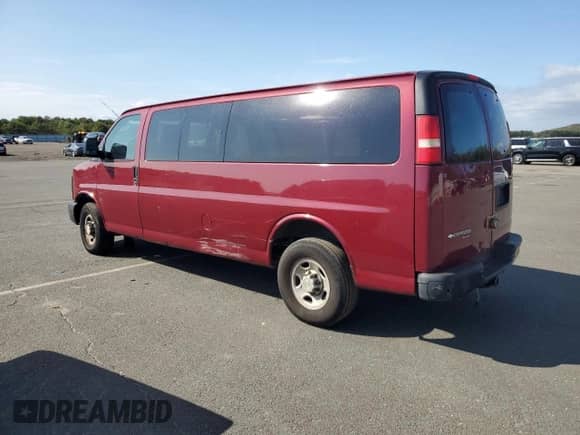 2009 Chevrolet Express Passenger z VIN 1GAHG39K891171907, wystawiony jako Copart lot #69014365 z przebiegiem 182 212 mil mil oraz Czysty tytuł • Clean title. Historia ofert i sprzedaży dostępna na DreamBid. Obrazek 2.