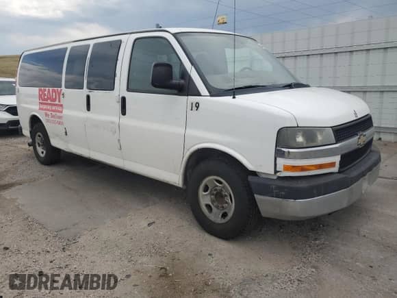 2014 Chevrolet Express Passenger LT с VIN 1GAZG1FG4E1159949, выставлен на аукционе Copart как лот 64321525 с пробегом 295 272 миль миль и Чистый • Clean title. История ставок и продаж доступна на DreamBid. Изображение 4.