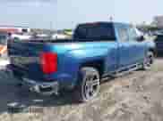 2017 Chevrolet Silverado 1500 LT с VIN 1GCVKREC0HZ243287, выставлен на аукционе IAAI как лот 40652538 с пробегом Не указан миль и . История ставок и продаж доступна на DreamBid. Изображение 4.