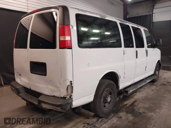 2012 Chevrolet Express Passenger LS with VIN 1GAWGPFGXC1114016, listed as a IAAI auction lot 41514481 with 294,040 mi miles and . Bid and sale history available at DreamBid. Image 6.