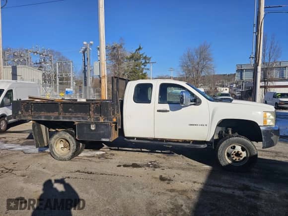 2008 Chevrolet Silverado 3500 с VIN 1GBJK39648E200759, выставлен на аукционе Copart как лот 87209574 с пробегом 282 937 миль миль и Чистый • Clean title. История ставок и продаж доступна на DreamBid. Изображение 4.