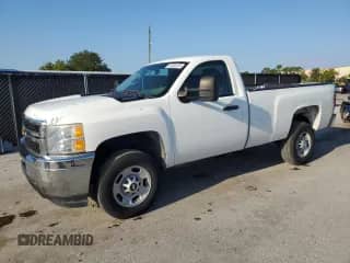 2012 Chevrolet Silverado 2500HD Work Truck с VIN 1GC0CVCG8CF156043, выставлен на аукционе Copart как лот 67032575 с пробегом 250 162 миль миль и Чистый • Clean title. История ставок и продаж доступна на DreamBid. Изображение 1.