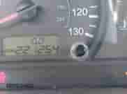 2005 Hyundai Accent GLS z VIN KMHCG45C55U608336, wystawiony jako IAAI lot #42743218 z przebiegiem 221 254 mil mil oraz . Historia ofert i sprzedaży dostępna na DreamBid. Obrazek 7.