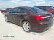 2013 Chrysler 200 Touring z VIN 1C3CCBBB2DN598474, wystawiony jako IAAI lot #43306927 z przebiegiem 120 146 mil mil oraz . Historia ofert i sprzedaży dostępna na DreamBid. Obrazek 3.
