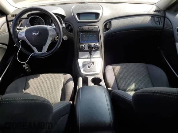 2010 Hyundai Genesis Coupe Premium with VIN KMHHT6KD7AU011810, listed as a Copart auction lot 68548935 with 112,780 mi miles and Salvage title. Bid and sale history available at DreamBid. Image 8.