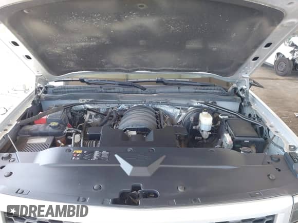 2015 Chevrolet Silverado 1500 LT z VIN 1GCRCREC4FZ231395, wystawiony jako IAAI lot #41831339 z przebiegiem 143 137 mil mil oraz . Historia ofert i sprzedaży dostępna na DreamBid. Obrazek 10.