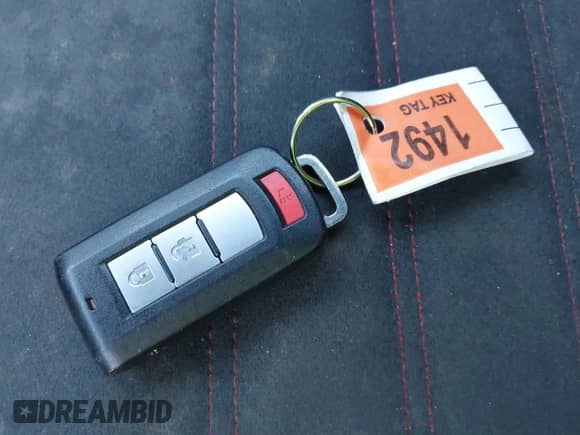 2022 Mitsubishi Outlander SE z VIN JA4APVAUXNU009166, wystawiony jako IAAI lot #40826943 z przebiegiem 112 760 mil mil oraz . Historia ofert i sprzedaży dostępna na DreamBid. Obrazek 11.