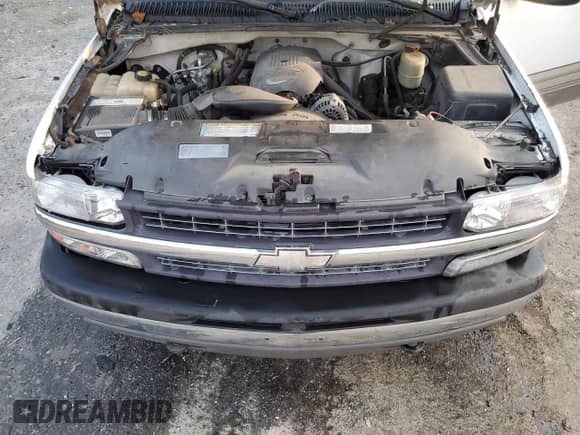 2001 Chevrolet Silverado 2500 LS с VIN 1GCGK29UX1Z109279, выставлен на аукционе Copart как лот 76241124 с пробегом 207 632 миль миль и На запчасти • Non repairable. История ставок и продаж доступна на DreamBid. Изображение 11.
