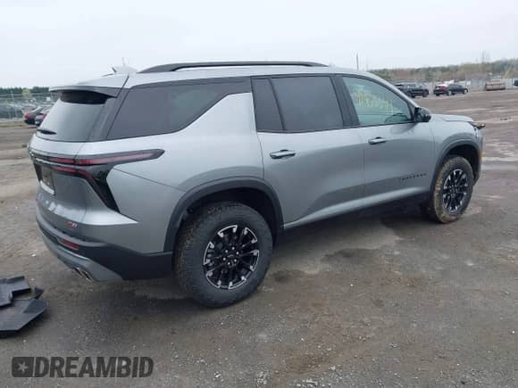 2025 Chevrolet Traverse AWD Z71 с VIN 1GNEVJRSXSJ170677, выставлен на аукционе IAAI как лот 41933341 с пробегом 1 662 миль миль и . История ставок и продаж доступна на DreamBid. Изображение 4.