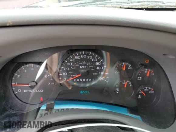 2007 Chevrolet TrailBlazer LS with VIN 1GNDT13S772247243, listed as a Copart auction lot 60869845 with 82,205 mi miles and Salvage title. Bid and sale history available at DreamBid. Image 9.