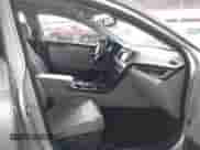 2015 Hyundai Sonata Sport с VIN 5NPE34AF8FH177320, выставлен на аукционе IAAI как лот 42748861 с пробегом 58 578 миль миль и . История ставок и продаж доступна на DreamBid. Изображение 5.
