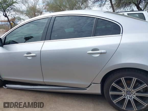 2017 Volvo S60 Inscription с VIN LYV402TK4HB134230, выставлен на аукционе IAAI как лот 43418033 с пробегом 92 192 миль миль и . История ставок и продаж доступна на DreamBid. Изображение 14.