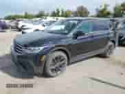 2022 Volkswagen Tiguan SE z VIN 3VV3B7AX4NM092408, wystawiony jako Copart lot #80062245 z przebiegiem 36 502 mil mil oraz Szkoda całkowita • Salvage title. Historia ofert i sprzedaży dostępna na DreamBid. Obrazek 1.