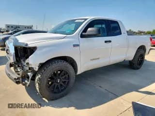 2007 Toyota Tundra SR5 z VIN 5TFRV54147X015997, wystawiony jako Copart lot #84482355 z przebiegiem 205 477 mil mil oraz Szkoda całkowita • Salvage title. Historia ofert i sprzedaży dostępna na DreamBid. Obrazek 1.
