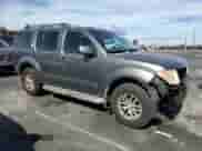 2005 Nissan Pathfinder LE с VIN 5N1AR18U75C767109, выставлен на аукционе Copart как лот 69884455 с пробегом 185 347 миль миль и Списание • Salvage title. История ставок и продаж доступна на DreamBid. Изображение 4.