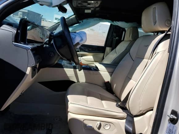 2022 Cadillac Escalade Premium Luxury с VIN 1GYS4CKL5NR169112, выставлен на аукционе Copart как лот 45612055 с пробегом 43 772 миль миль и Списание • Salvage title. История ставок и продаж доступна на DreamBid. Изображение 7.