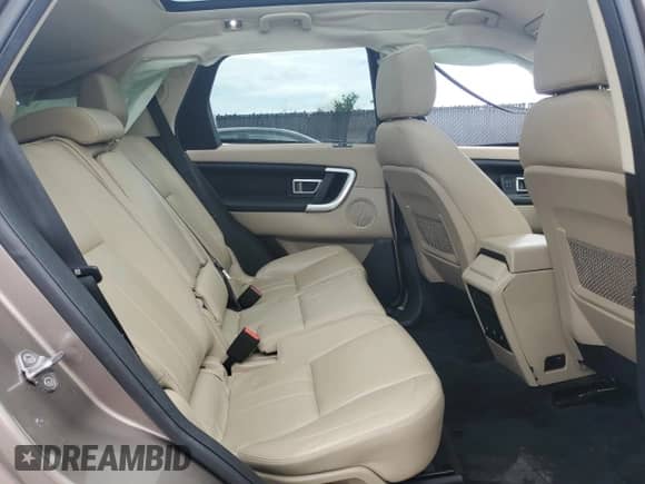 2017 Land Rover Discovery Sport HSE z VIN SALCR2BG7HH653990, wystawiony jako Copart lot #80129715 z przebiegiem Nie podano mil oraz Czysty tytuł • Clean title. Historia ofert i sprzedaży dostępna na DreamBid. Obrazek 11.