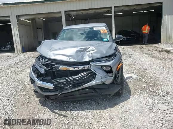 2025 Chevrolet TrailBlazer LS с VIN KL79MNSL3SB067907, выставлен на аукционе Copart как лот 55673955 с пробегом 2 504 миль миль и Списание • Salvage title. История ставок и продаж доступна на DreamBid. Изображение 14.