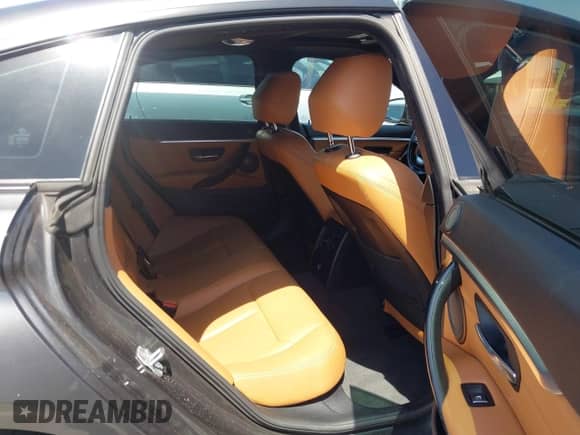 2018 BMW 4 Series 440i с VIN WBA4J5C5XJBF07996, выставлен на аукционе IAAI как лот 42361352 с пробегом 62 365 миль миль и . История ставок и продаж доступна на DreamBid. Изображение 8.