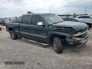 2002 Chevrolet Silverado 1500HD LS with VIN 1GCGC13U72F124518, listed as a Copart auction lot 72606104 with 247,796 mi miles and Salvage title. Bid and sale history available at DreamBid. Image 4.