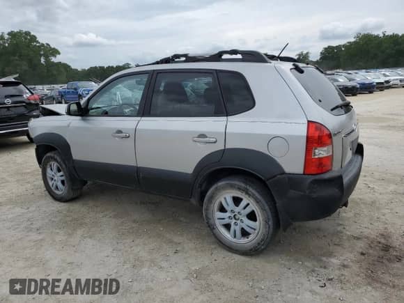 2008 Hyundai Tucson SE с VIN KM8JN12D58U861749, выставлен на аукционе Copart как лот 59088415 с пробегом 218 983 миль миль и Списание • Salvage title. История ставок и продаж доступна на DreamBid. Изображение 2.