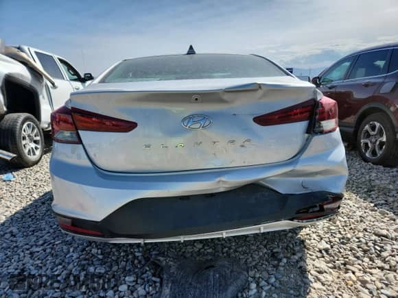 2019 Hyundai Elantra SEL с VIN KMHD84LF6KU874202, выставлен на аукционе Copart как лот 80675165 с пробегом 45 229 миль миль и Списание • Salvage title. История ставок и продаж доступна на DreamBid. Изображение 6.