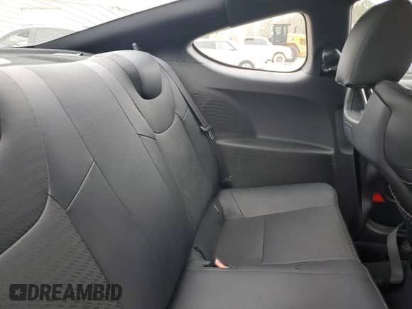 2016 Hyundai Genesis Coupe R-Spec с VIN KMHHU6KJ3GU132264, выставлен на аукционе Copart как лот 48354714 с пробегом 17 245 миль миль и Списание • Salvage title. История ставок и продаж доступна на DreamBid. Изображение 10.