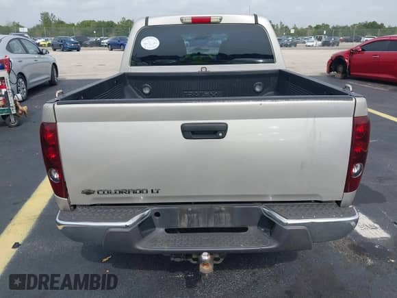 2007 Chevrolet Colorado 1LT с VIN 1GCCS139778212381, выставлен на аукционе IAAI как лот 42612260 с пробегом 170 070 миль миль и . История ставок и продаж доступна на DreamBid. Изображение 16.
