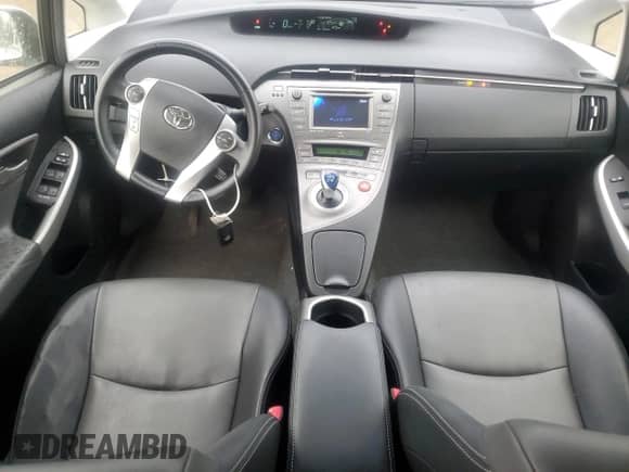 2012 Toyota Prius Three with VIN JTDKN3DU4C1539065, listed as a Copart auction lot 81664585 with 90,338 mi miles and Salvage title. Bid and sale history available at DreamBid. Image 8.