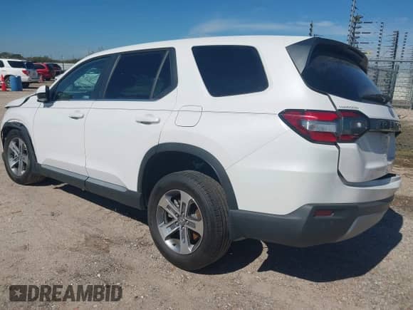 2024 Honda Pilot EX-L with VIN 5FNYG2H41RB008222, listed as a IAAI auction lot 43115921 with Not provided miles and . Bid and sale history available at DreamBid. Image 3.