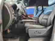 2020 Ram 1500 Rebel z VIN 1C6SRFLT4LN314434, wystawiony jako Copart lot #71672725 z przebiegiem 74 848 mil mil oraz Czysty tytuł • Clean title. Historia ofert i sprzedaży dostępna na DreamBid. Obrazek 7.