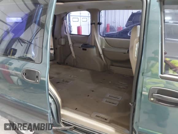 1997 Chevrolet Venture с VIN 1GNDU06E4VD124014, выставлен на аукционе IAAI как лот 42520828 с пробегом 147 966 миль миль и . История ставок и продаж доступна на DreamBid. Изображение 8.